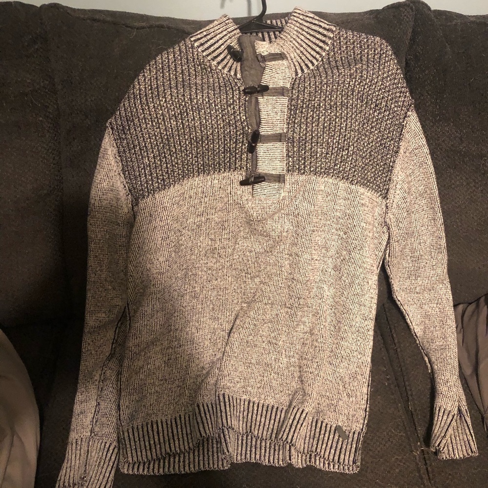 JB Holt white XL sweater.